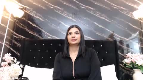 Snapshot of sarita_multisquirt chatting on 05-09-26, 02:06 Sara online show from 05-09-26, 02:06