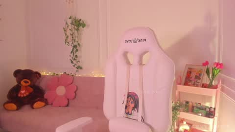 Sara  online show from 01-03-25, 01:59