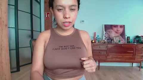 Snapshot of sarita_slovan chatting on 10-20-25, 02:06 sarita_slovan online show from 10-20-25, 02:06