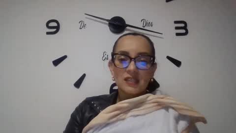 sarita_start online show from 11-25-25, 02:11