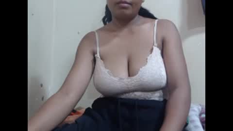 saronette online show from 12-30-24, 12:20