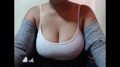 saronette online show from 11-14-25, 05:39