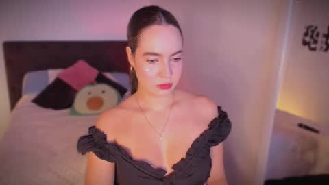 Snapshot of sarrah_3 chatting on 01-13-26, 10:26 Sara online show from 01-13-26, 10:26