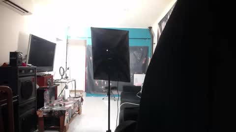 Giselle and Jay online show from 10-18-25, 07:31