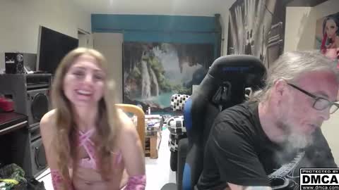 Giselle and Jay online show from 11-10-25, 06:29