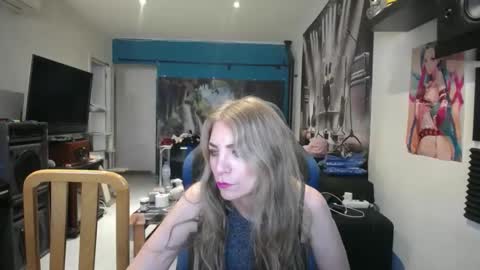 Giselle and Jay online show from 11-21-25, 11:31