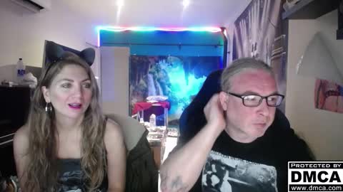 Giselle and Jay online show from 11-30-25, 05:33