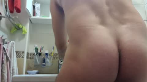 Snapshot of sasha999111 chatting on 07-22-26, 04:32 Eldak23 online show from 07-22-26, 04:32