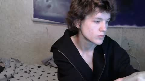 Snapshot of sasha_bb21 chatting on 06-12-26, 09:03 sasha_bb21 online show from 06-12-26, 09:03