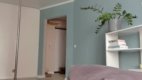 Sasha online show from 02-25-25, 09:53