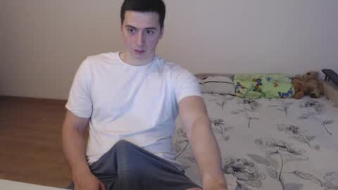 Snapshot of sasha_calvin chatting on 09-14-25, 05:17 sasha_calvin online show from 09-14-25, 05:17