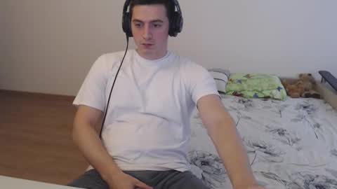 Snapshot of sasha_calvin chatting on 09-21-25, 11:45 sasha_calvin online show from 09-21-25, 11:45