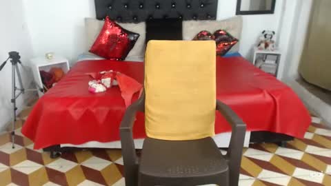 Snapshot of sasha_maturee chatting on 12-29-24, 08:00 sasha maturee online show from 12-29-24, 08:00