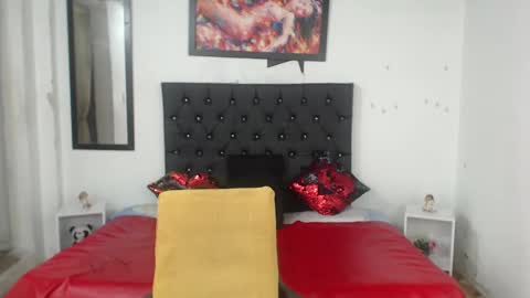 Snapshot of sasha_maturee chatting on 02-21-25, 08:51 sasha maturee online show from 02-21-25, 08:51