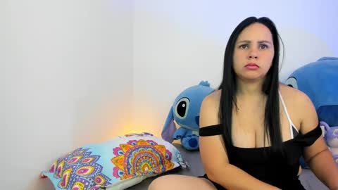 Sacha Salgado online show from 10-30-25, 05:20