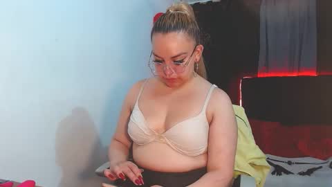 Snapshot of sasha_tk chatting on 09-09-25, 05:23 sasha_tk online show from 09-09-25, 05:23