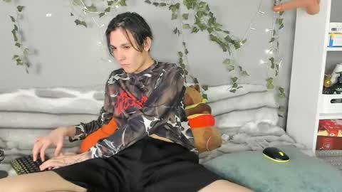 Sasha Vesmus online show from 05-08-26, 06:52