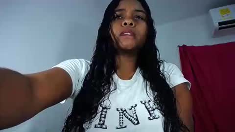 Snapshot of sashabreck1 chatting on 03-29-26, 02:44 sashabreck1 online show from 03-29-26, 02:44