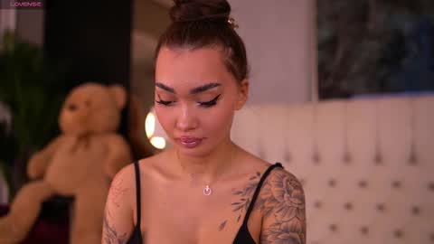 Dennise online show from 10-07-25, 06:16