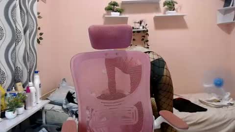 Snapshot of sashafuckss chatting on 07-19-26, 01:37 Call Me Sasha online show from 07-19-26, 01:37