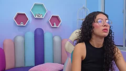 Snapshot of sashamonroee_ chatting on 11-03-25, 11:37 SashaMonroee online show from 11-03-25, 11:37