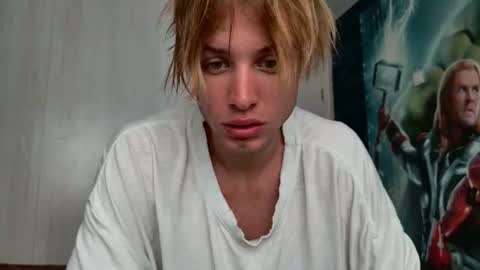 Snapshot of sashenkka chatting on 06-23-26, 03:15 Sasha -- online show from 06-23-26, 03:15