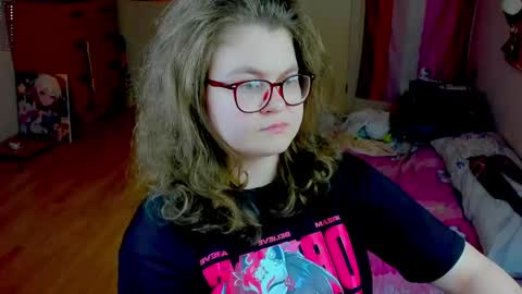 Snapshot of sashy_way chatting on 05-20-26, 09:32 .Alexandra online show from 05-20-26, 09:32
