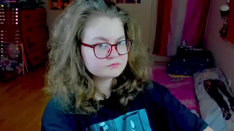 Snapshot of sashy_way chatting on 06-05-26, 08:36 .Alexandra online show from 06-05-26, 08:36