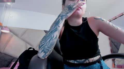 saskiagrendel online show from 04-12-26, 12:15