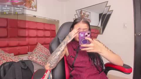 Snapshot of saskiagrendel chatting on 06-17-26, 06:09 saskiagrendel online show from 06-17-26, 06:09