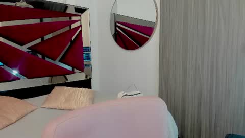 Snapshot of saskiagrendel chatting on 06-22-26, 06:05 saskiagrendel online show from 06-22-26, 06:05