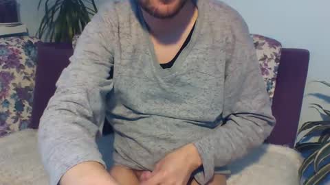 Snapshot of sasko877 chatting on 02-06-25, 05:25 sasko877 online show from 02-06-25, 05:25