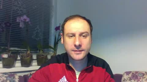 Snapshot of sasko877 chatting on 02-19-25, 05:27 sasko877 online show from 02-19-25, 05:27