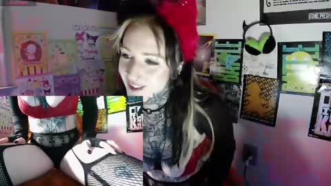 Snapshot of sassi_blondi chatting on 05-02-26, 02:55 Ivy online show from 05-02-26, 02:55