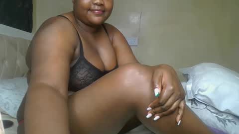 sassie_bee online show from 12-13-24, 12:42