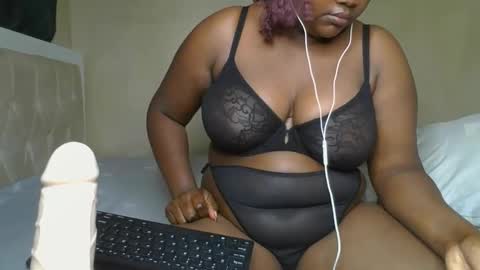 sassie_bee online show from 01-13-25, 10:56