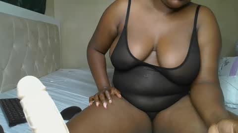 sassie_bee online show from 01-21-25, 02:22