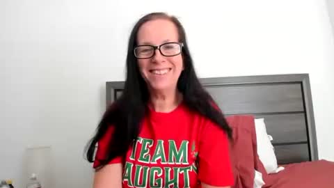 Sassiest Peach Goddess online show from 11-28-25, 02:31