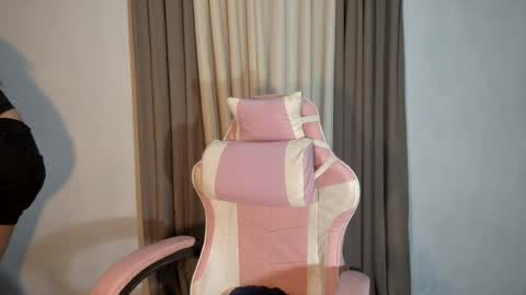 sassy_jenny8 online show from 07-24-26, 06:39