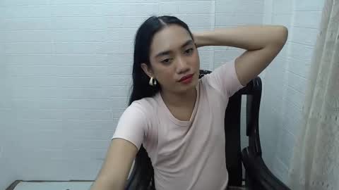 KEYLLA online show from 12-31-24, 02:47