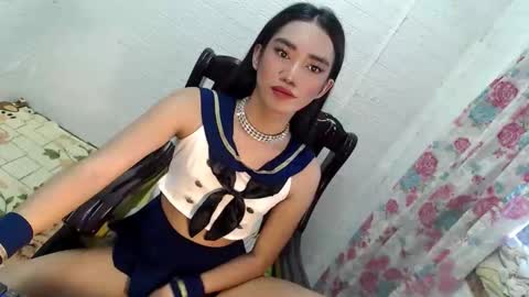 KEYLLA online show from 10-16-25, 12:00