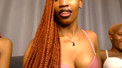 Snapshot of sassy_nova chatting on 07-11-26, 09:27 liya online show from 07-11-26, 09:27