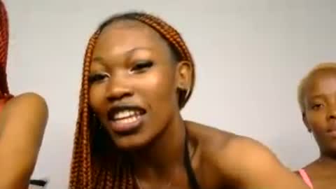 Snapshot of sassy_nova chatting on 07-22-26, 10:12 liya online show from 07-22-26, 10:12