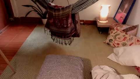 Snapshot of sassy_xyou chatting on 01-24-25, 09:47 Ms. Oh   online show from 01-24-25, 09:47