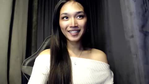 Sassygirl online show from 11-24-25, 12:43