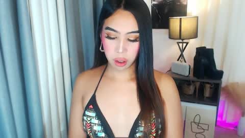 Snapshot of sassynamix chatting on 06-18-26, 05:17 sassynamix online show from 06-18-26, 05:17