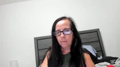 sassypeachgoddess online show from 10-08-25, 03:04