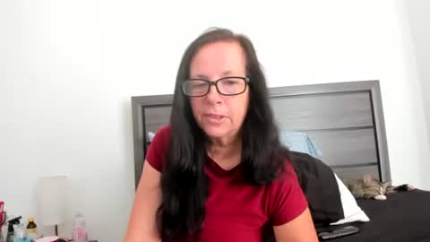 sassypeachgoddess online show from 10-09-25, 03:32