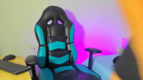 Evans Williams online show from 02-12-25, 08:40