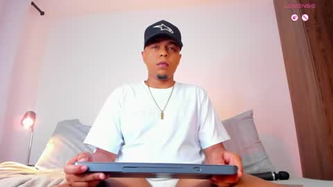     online show from 08-02-26, 10:30